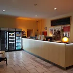 Happy Go Lucky Hotel + Hostel Schoeneberg