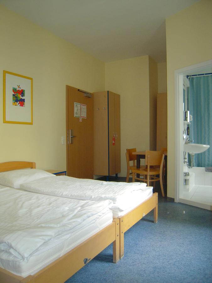 Happy Go Lucky + Schoneberg Hotel