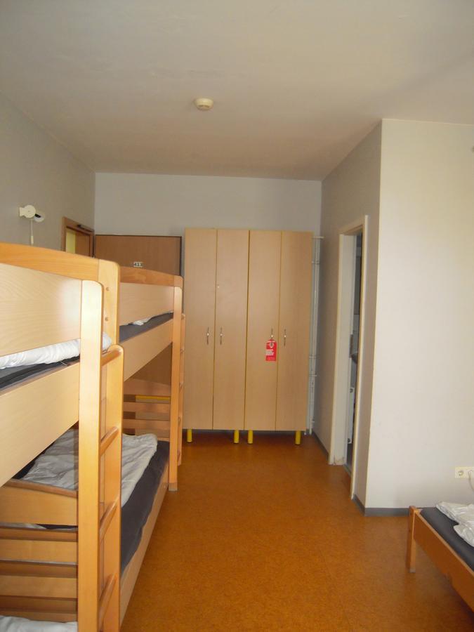 Happy Go Lucky + Schoneberg Hotel 2*