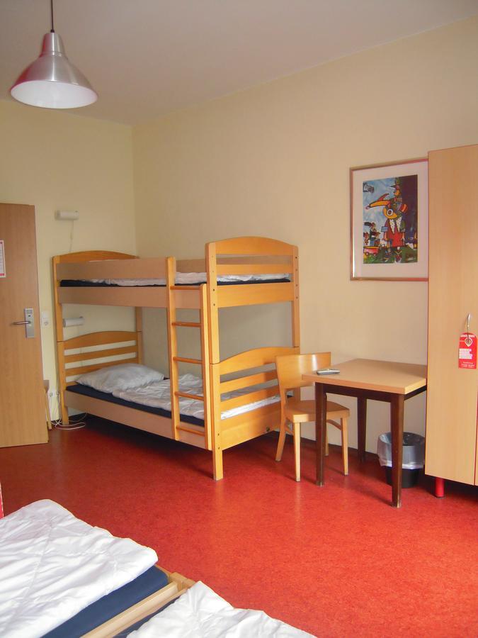Hotel Happy Go Lucky + Schoneberg