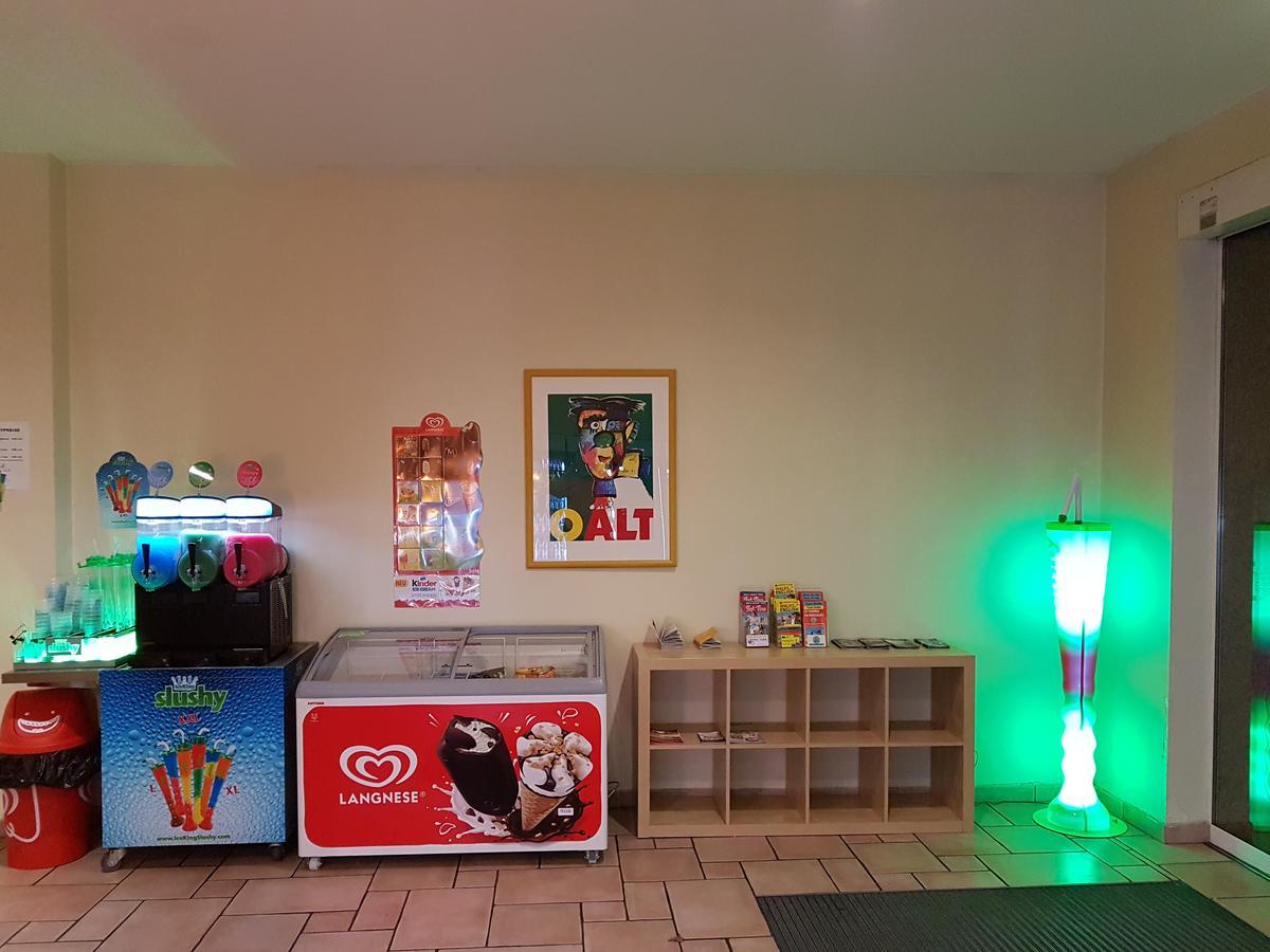 Hotel Happy Go Lucky + Schoneberg
